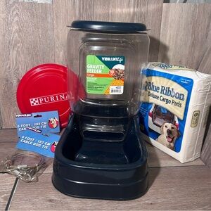 🐶 Dog Essentials Bundle – Feeder, Pads, Frisbee & Tie-Outs – New!